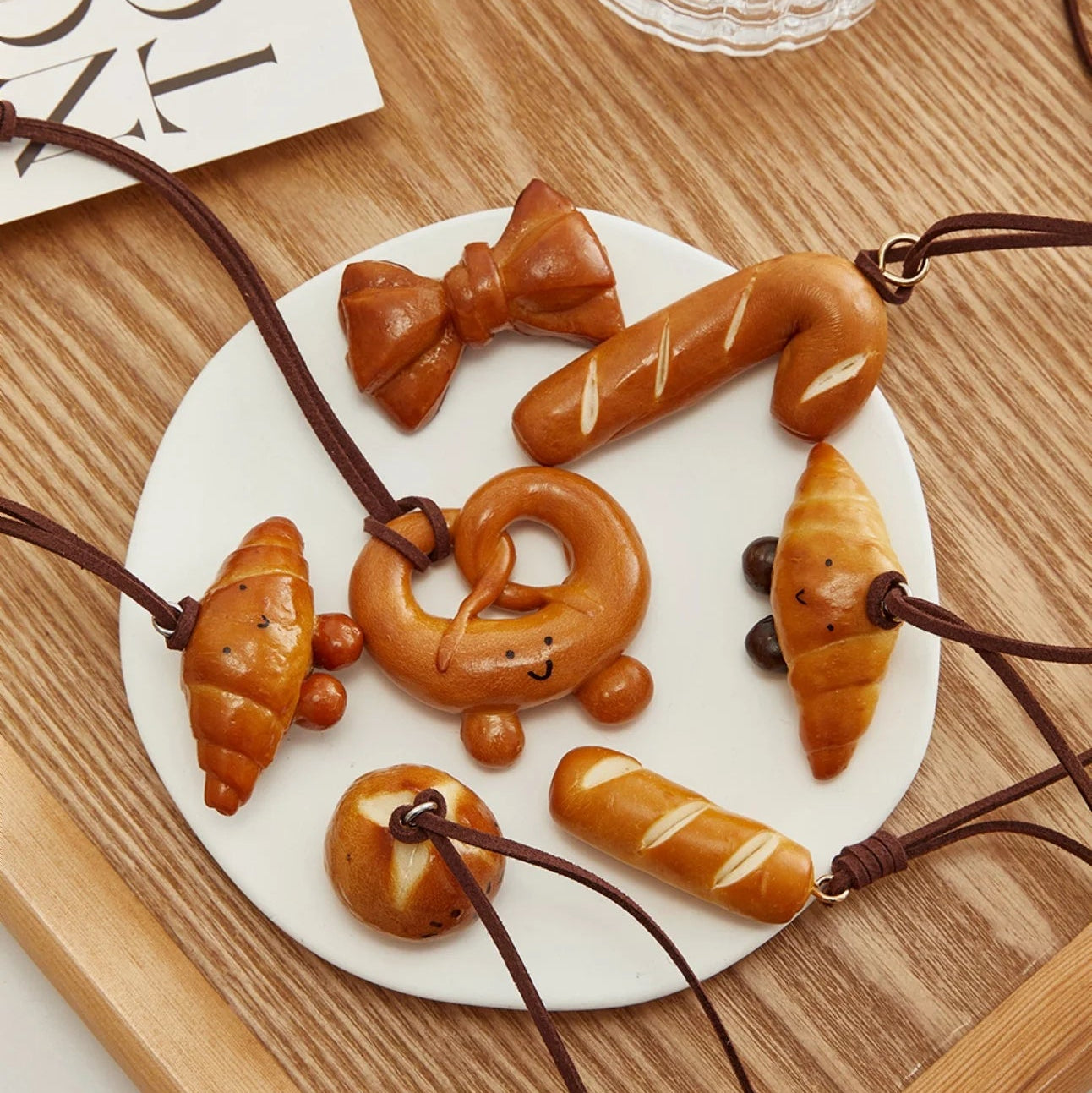 Porte-Clés Viennoiserie Croissant – L’Accessoire Gourmand & Tendance